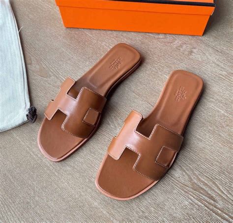 hermes tan sandals dupe|Hermes oasis sandals outfit.